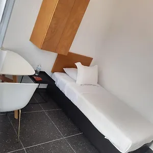 Estudio #5 Casa Fatima, 8 Min Del Centro 1 Persona Pensión