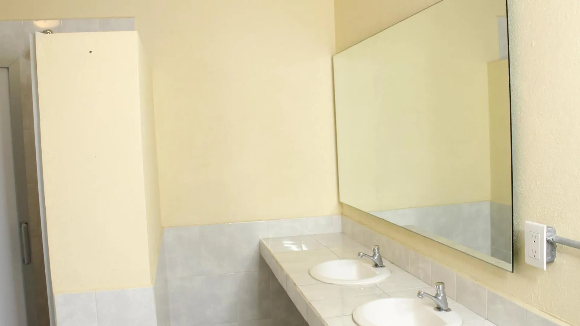 Hostal La Loteria Guadalajara 0*,