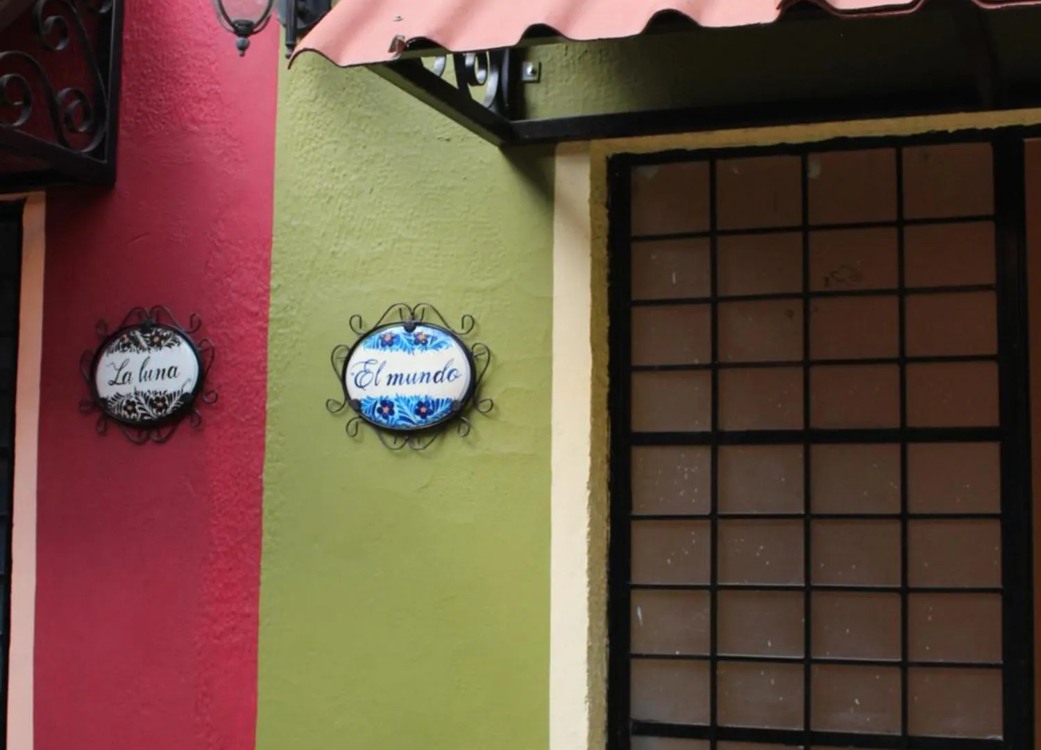 Hostal La Loteria Guadalajara Guest house